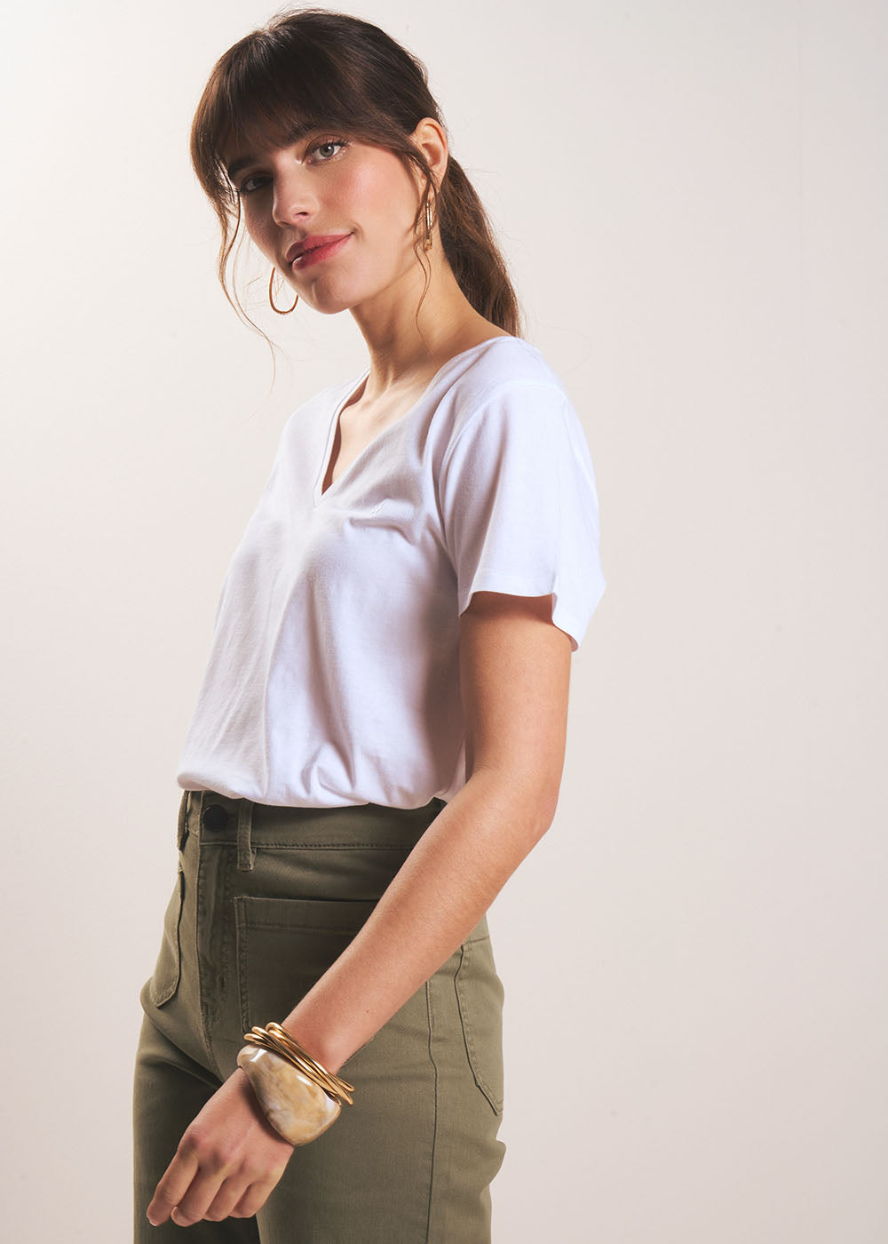 Cotton V-neck T-shirt - Sud Express - 5 - Sud Express