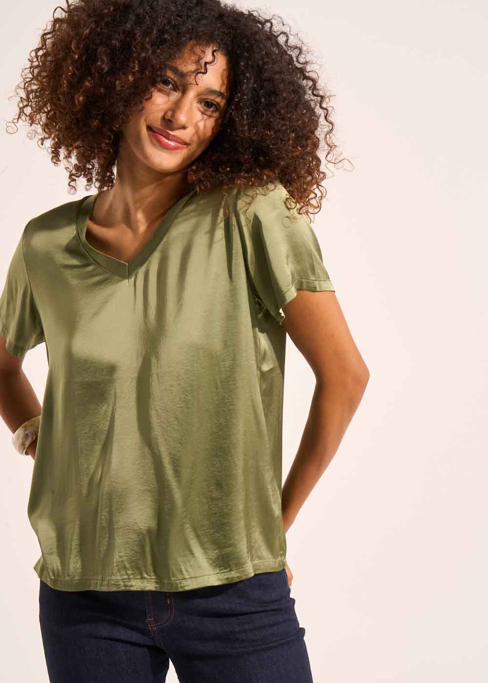 Short-sleeved V-neck T-shirt - Sud Express - 5 - Sud Express