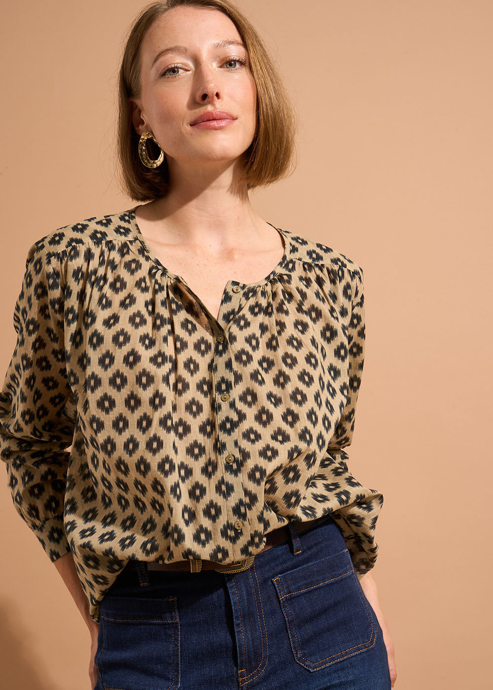 CALMIE Printed collarless round neck blouse - 1 - Sud Express - Sud Express
