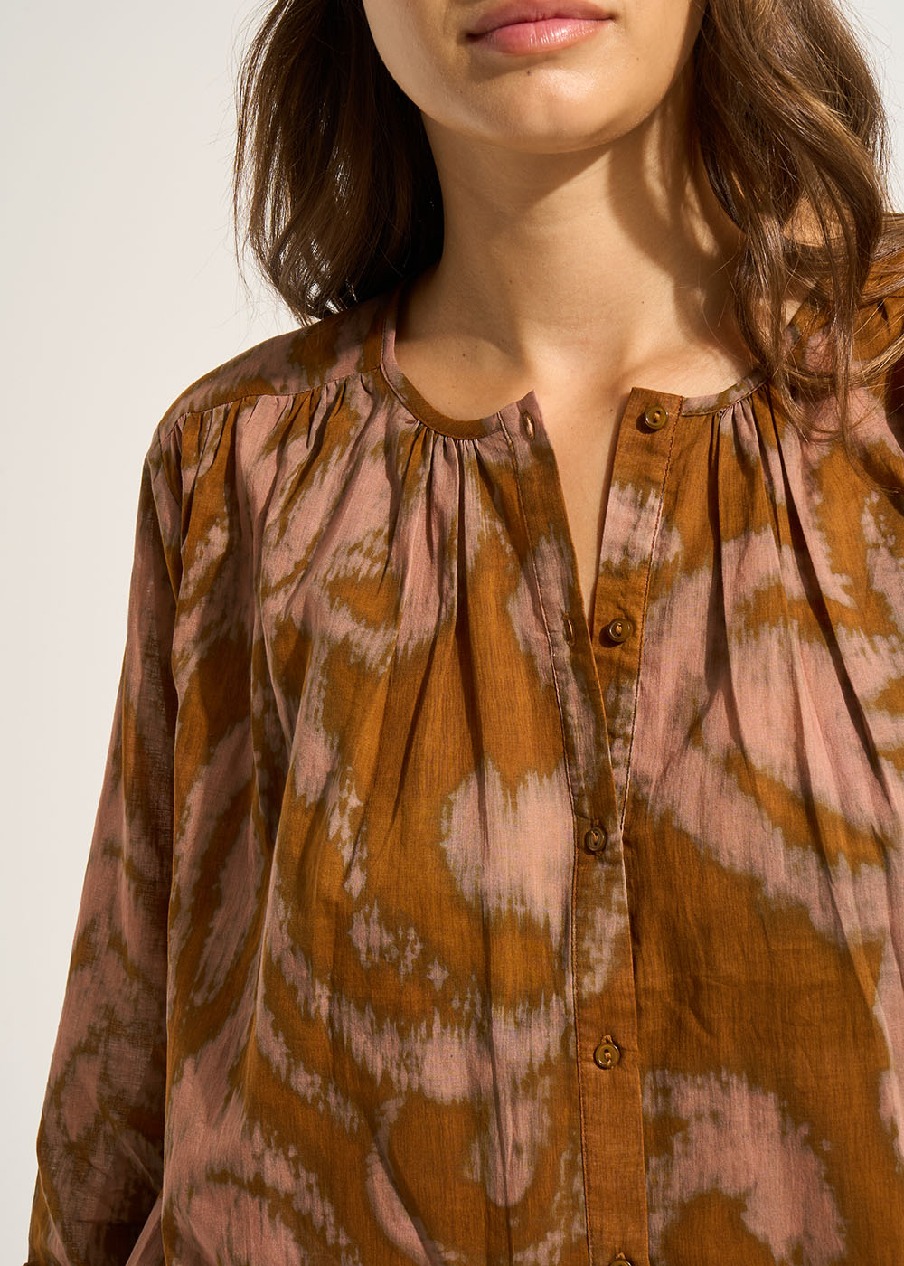 Printed cotton shirt long sleeves round neckline - Sud Express - 1 - Sud Express