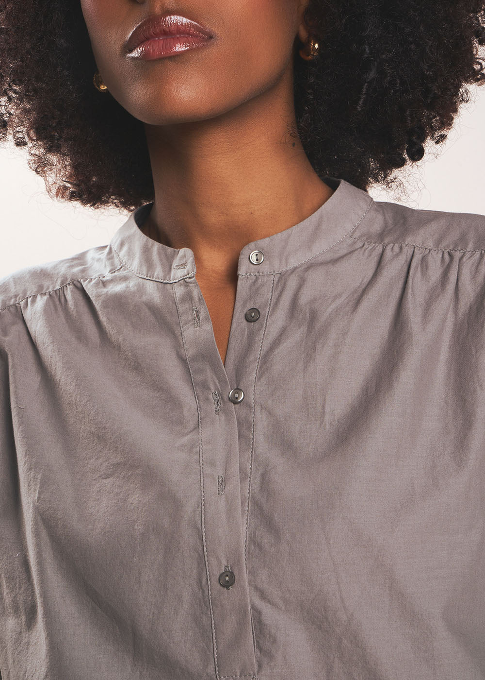 CELINIE Short-sleeved blouse with long button placket - 2 - Sud Express - Sud Express