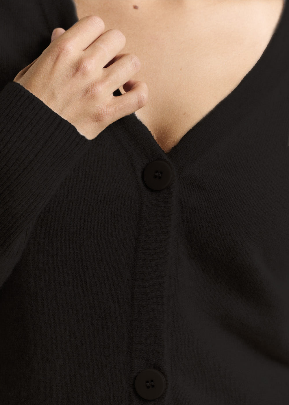 Short V-neck cashmere cardigan - Sud Express - 2 - Sud Express