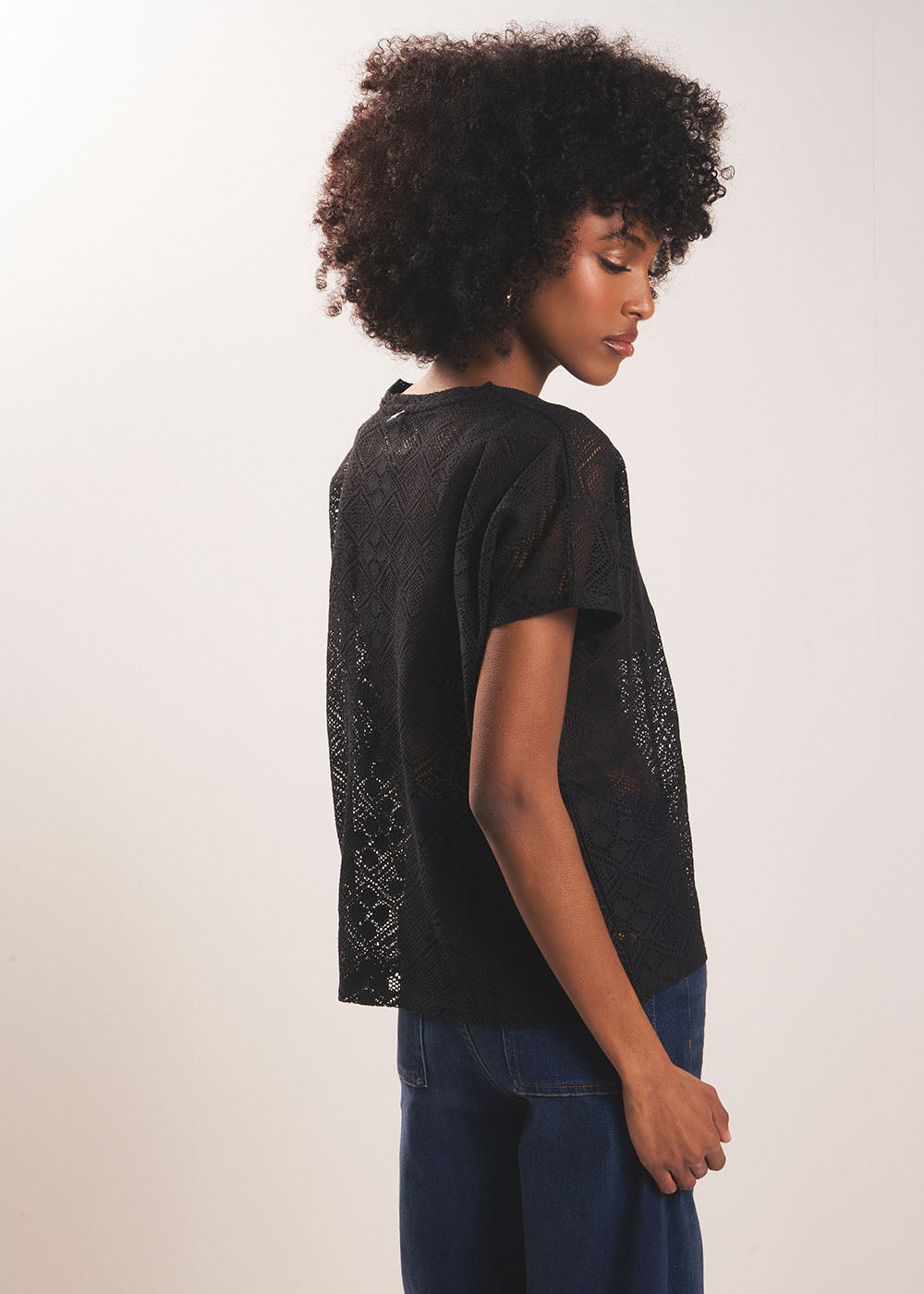 TASIANY Fine lace V-neck T-shirt - 3 - Sud Express - Sud Express