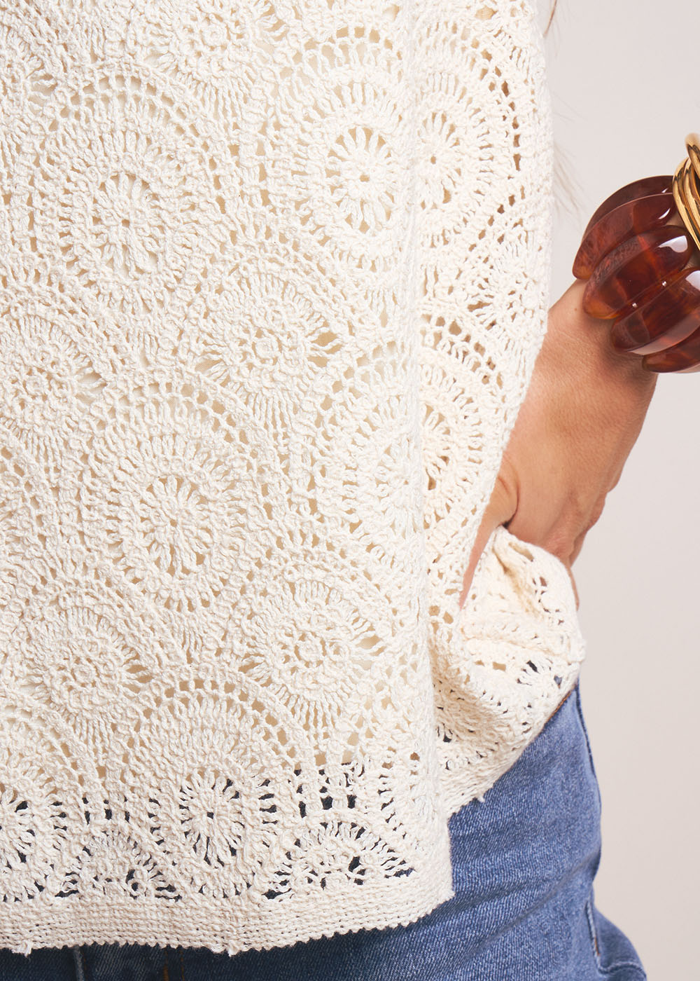 TYASEM Guipure lace V-neck top - 4 - Sud Express - Sud Express