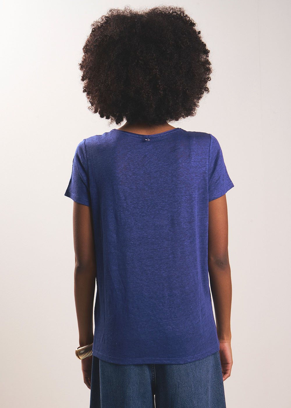 TIMBA Linen T-shirt with open round neckline - 3 - Sud Express - Sud Express