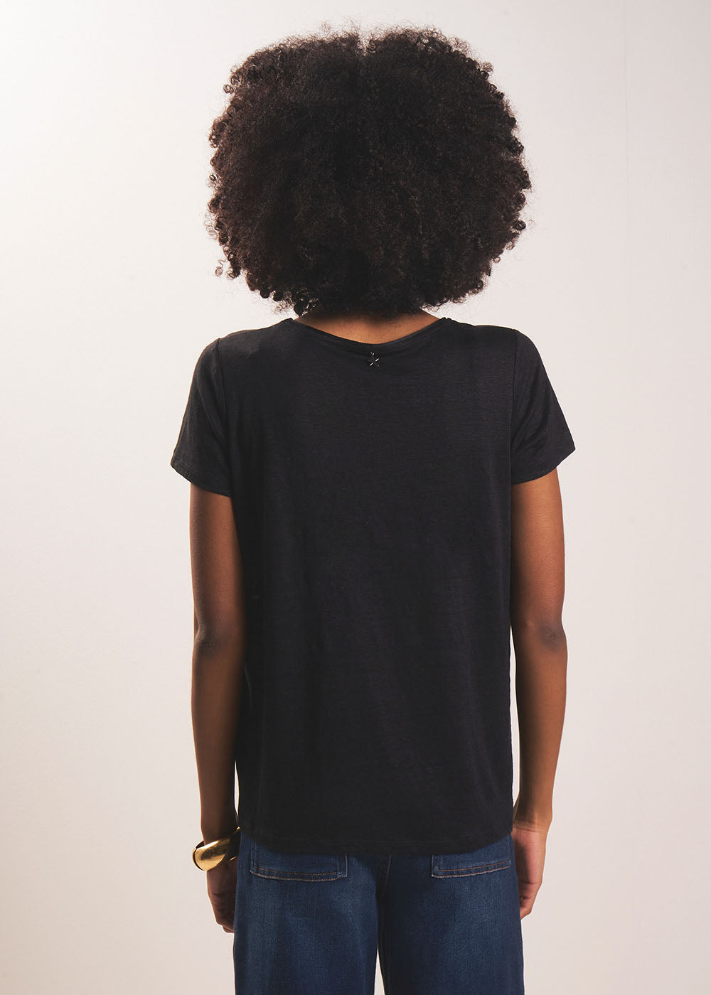 TIMBA Linen T-shirt with open round neckline - 3 - Sud Express - Sud Express