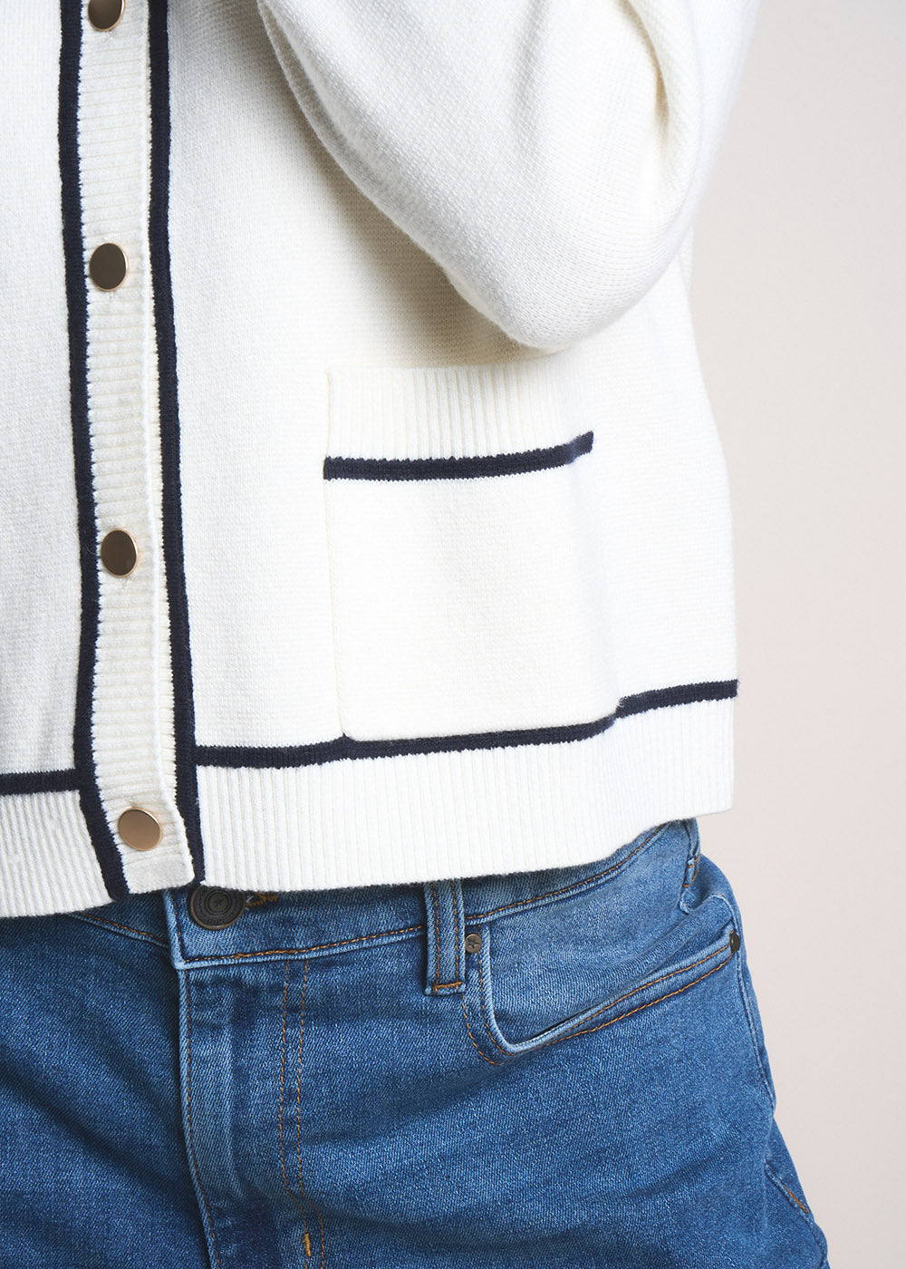 GILARYONY Two-tone waistcoat with contrasting finishes - 4 - Sud Express - Sud Express