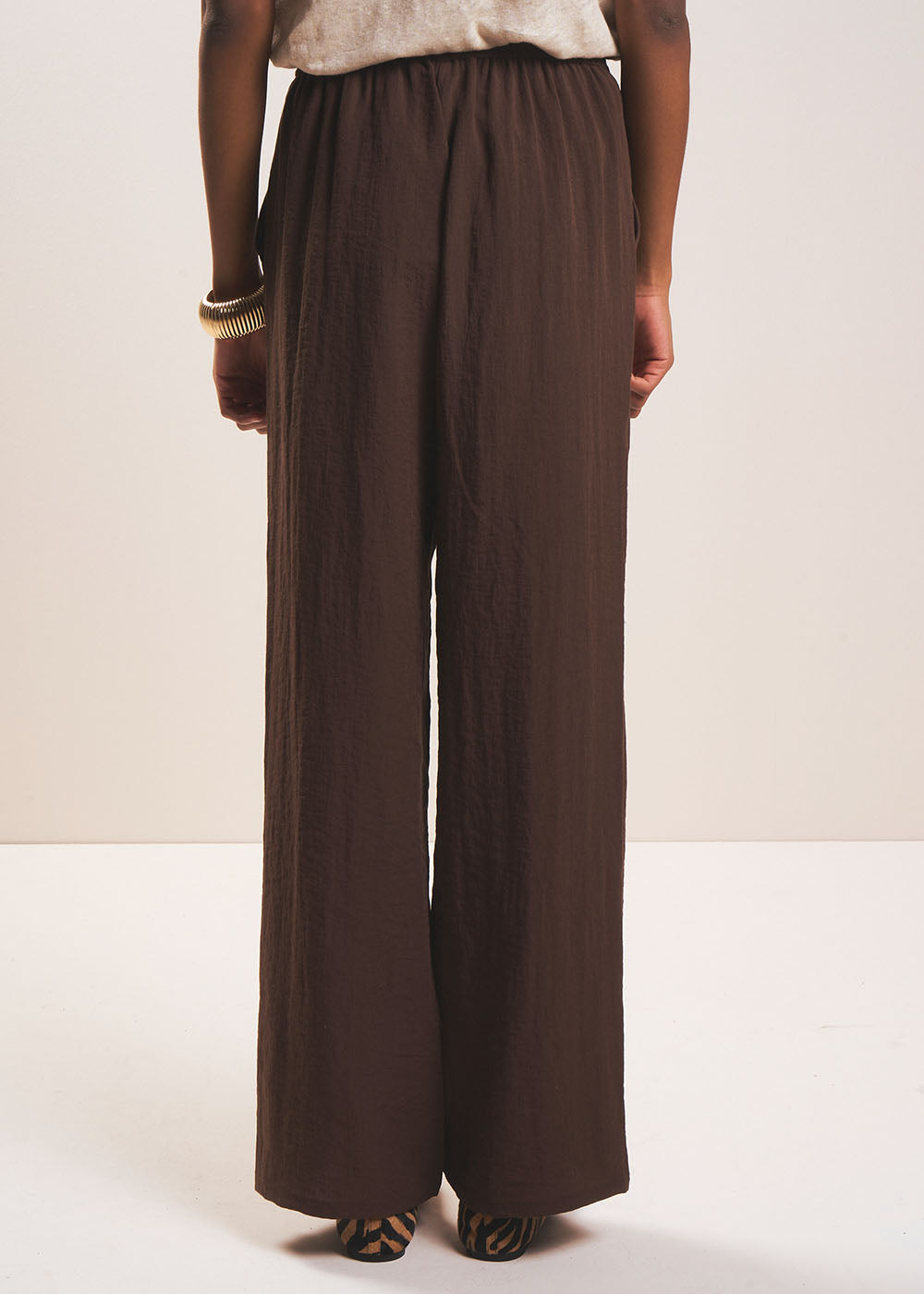 POSSYLIA High-waisted, straight-leg flowing trousers - 3 - Sud Express - Sud Express