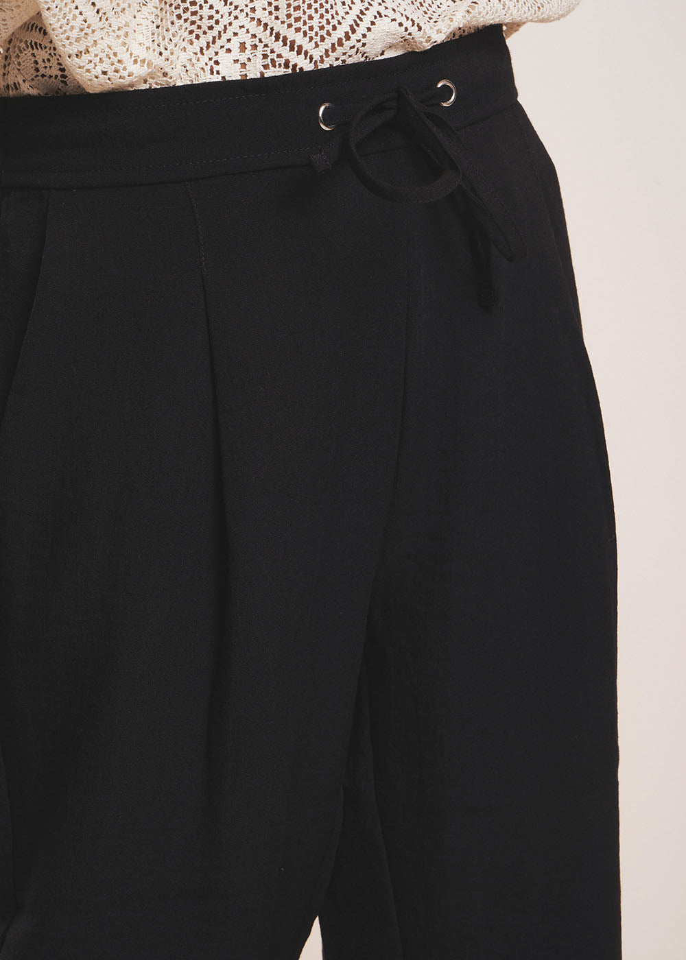 POSSYLIA High-waisted, straight-leg flowing trousers - 2 - Sud Express - Sud Express