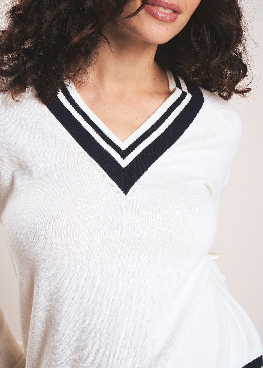 MIANA  V-neck jumper with ribbed trim - 2 - Sud Express - Sud Express