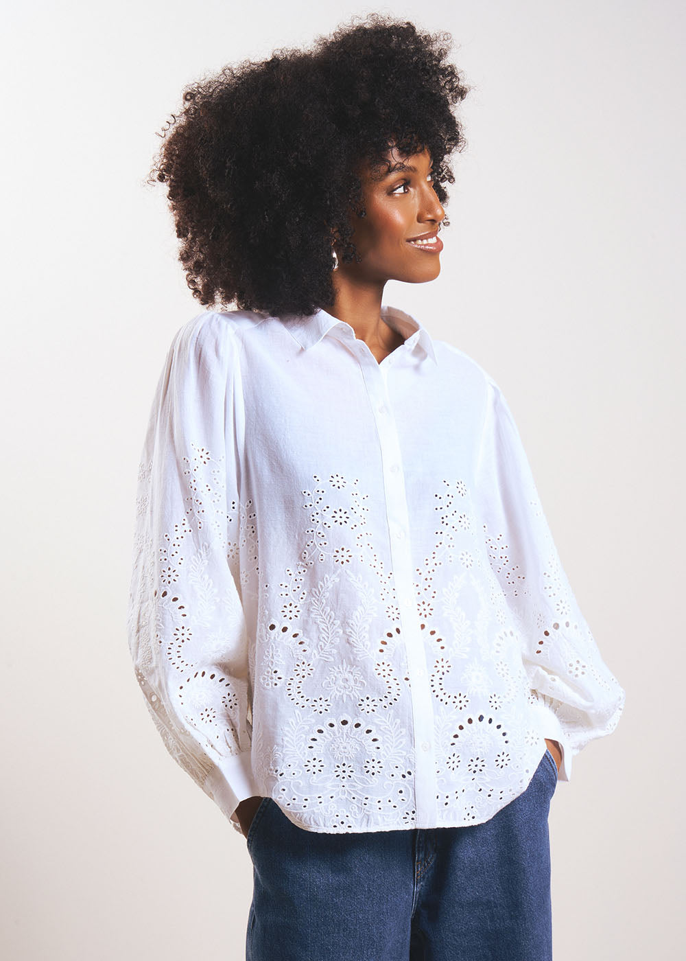 Embroidered shirt with voluminous sleeves - Sud Express - 1 - Sud Express