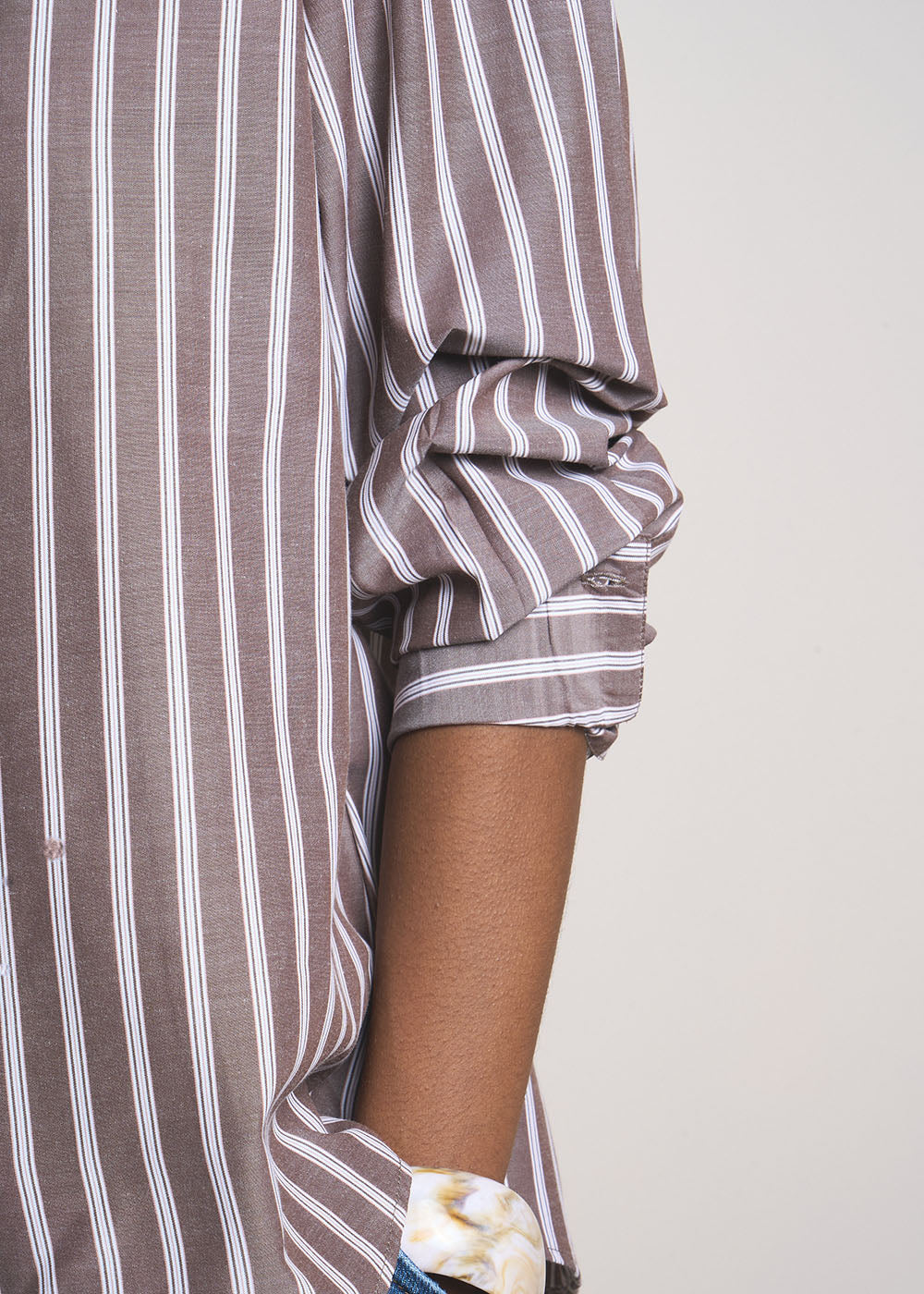 CLEMENCIA Oversized shirt with contrasting stripes - 4 - Sud Express - Sud Express