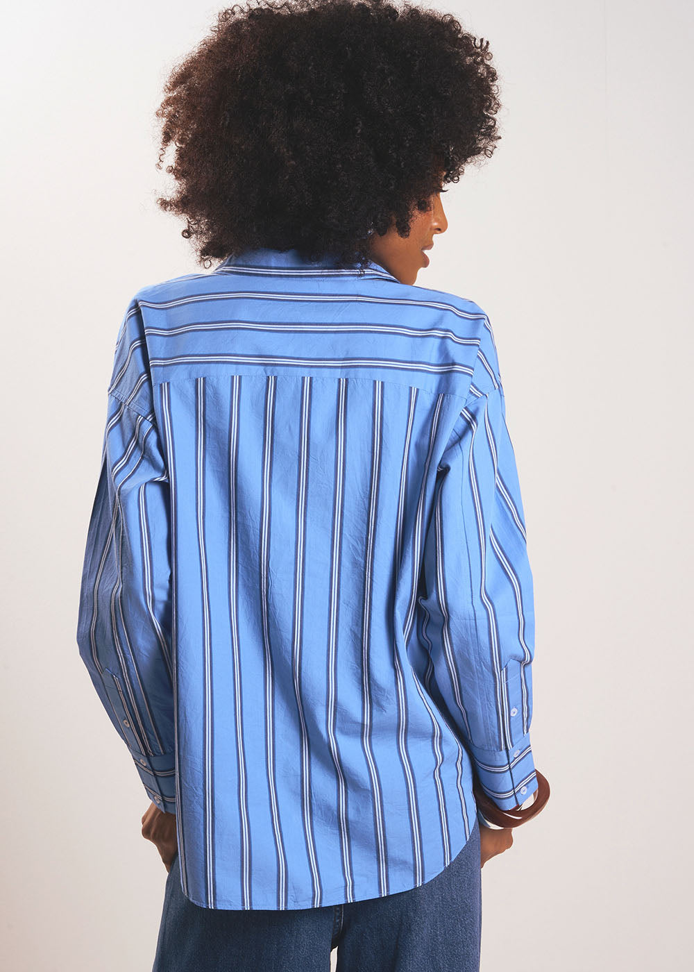 COLYNE Oversized cotton shirt with wide stripes  - 3 - Sud Express - Sud Express