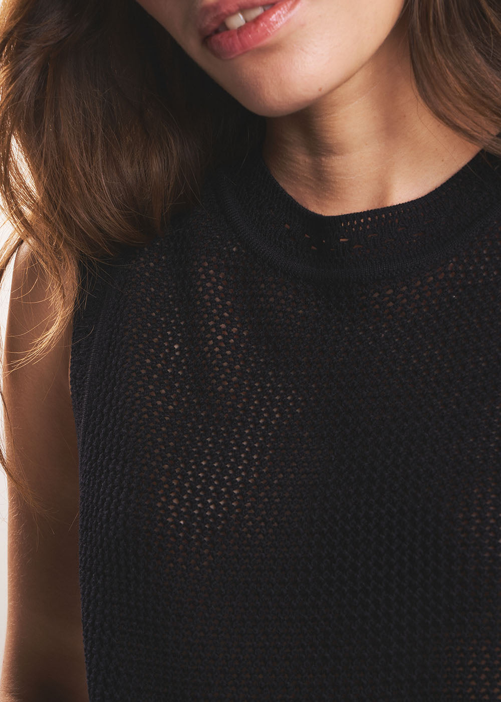 DELLY Knitted vest top with details at the armholes - 2 - Sud Express - Sud Express