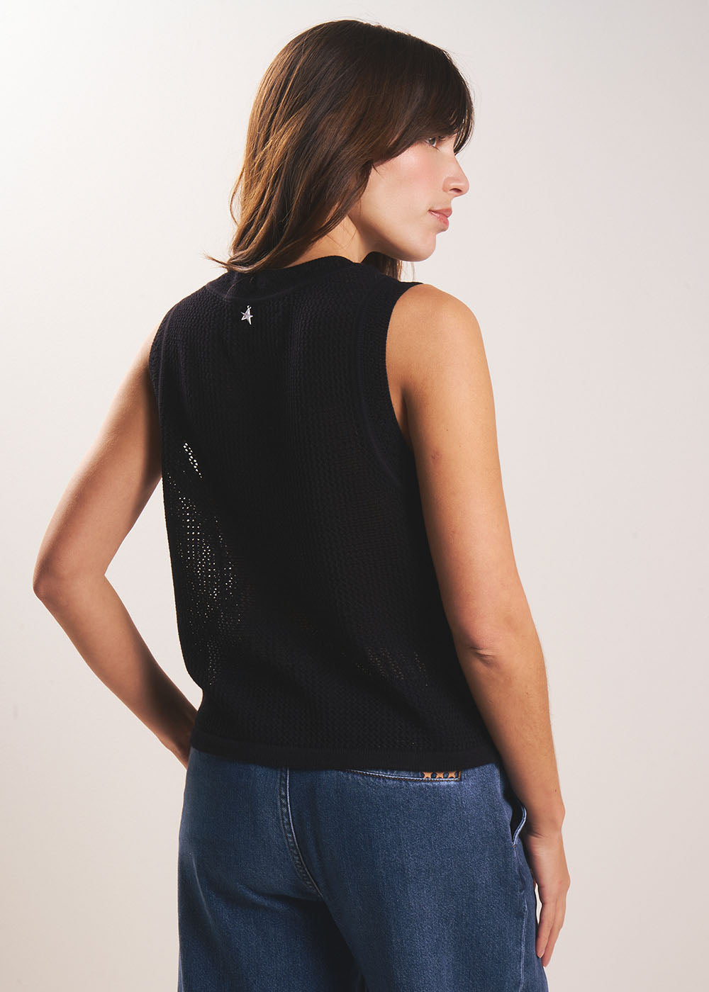 DELLY Knitted vest top with details at the armholes - 3 - Sud Express - Sud Express
