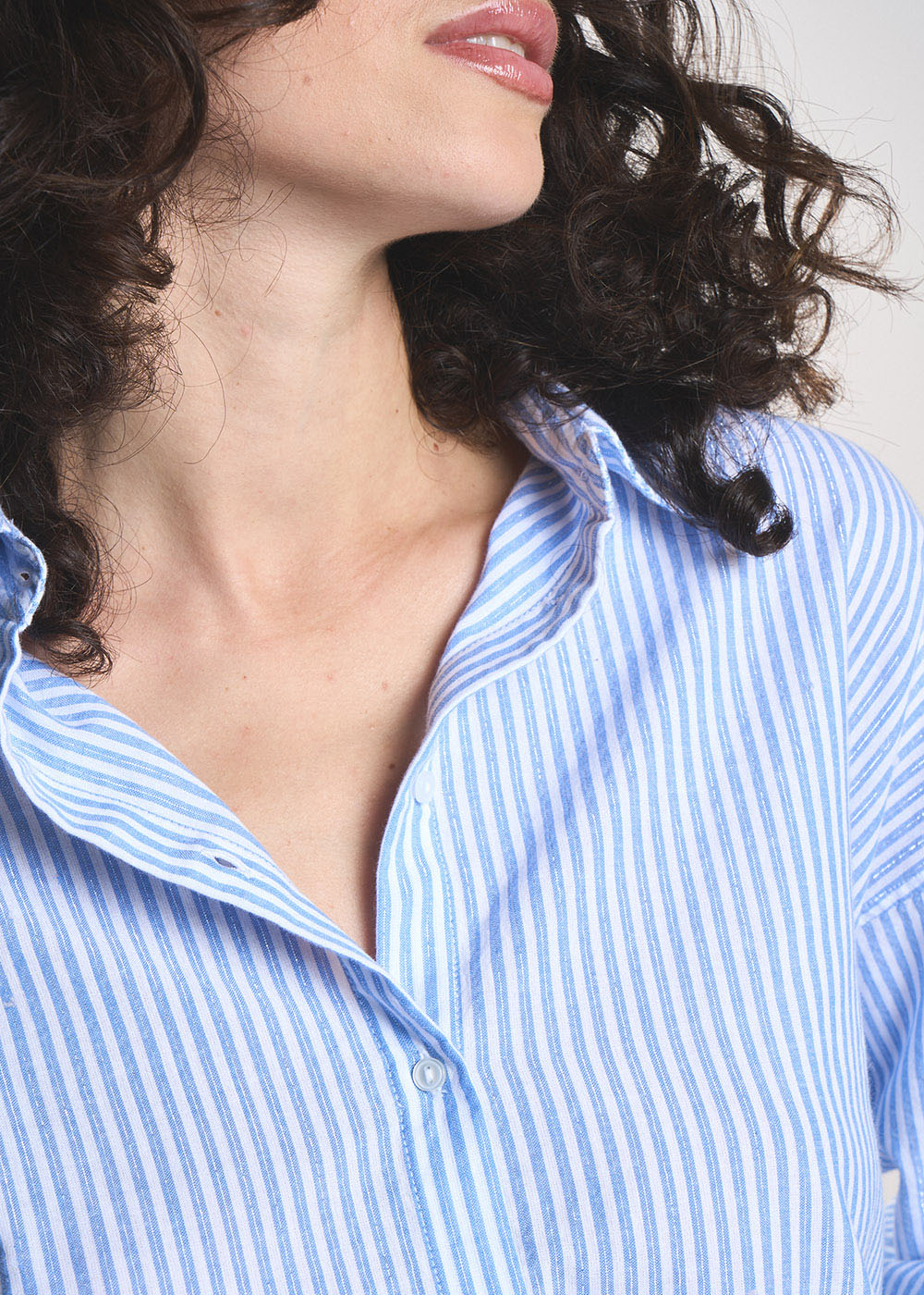 CARINE  Sky blue and white striped shirt with subtle lurex thread - 2 - Sud Express - Sud Express