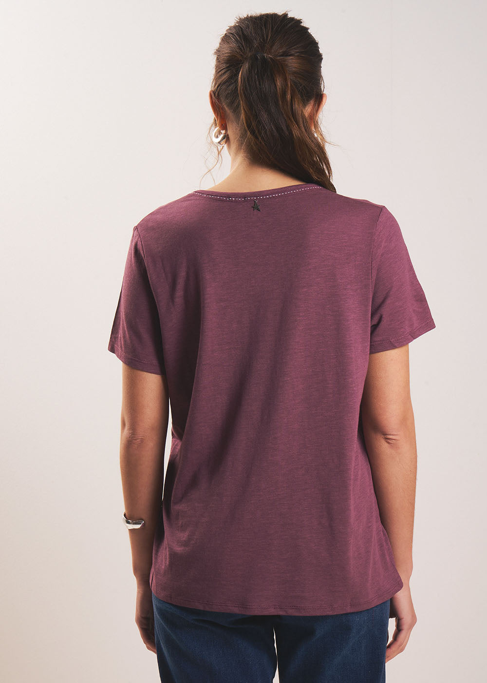 THEI V-neck T-shirt - 3 - Sud Express - Sud Express