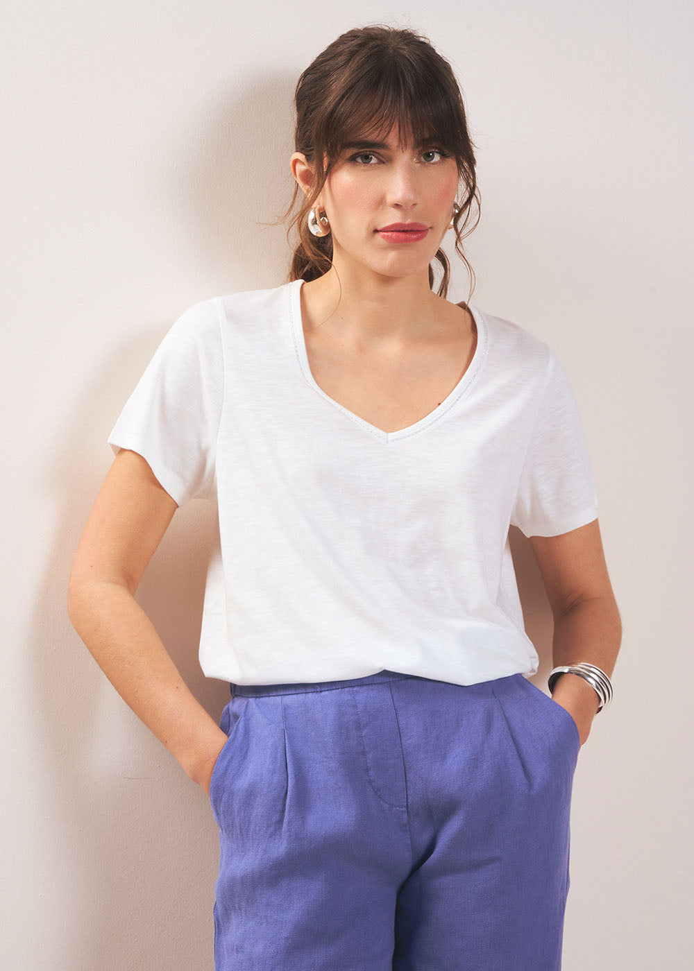 THEI V-neck T-shirt - 1 - Sud Express - Sud Express