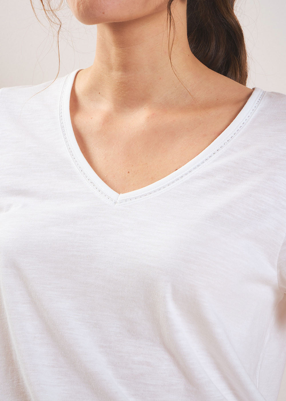 THEI V-neck T-shirt - 2 - Sud Express - Sud Express