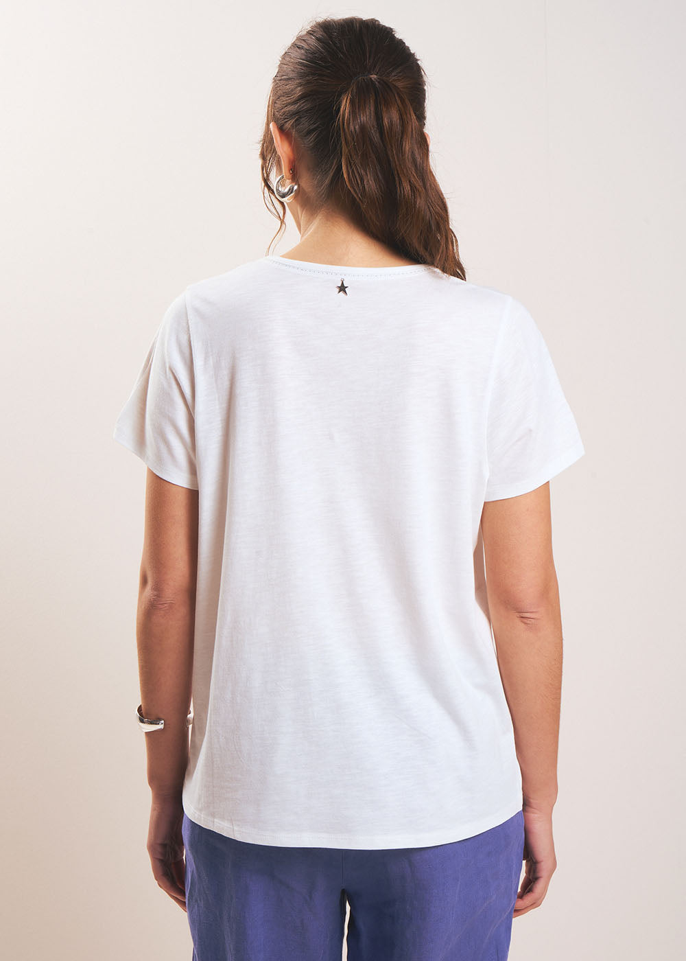 THEI V-neck T-shirt - 3 - Sud Express - Sud Express