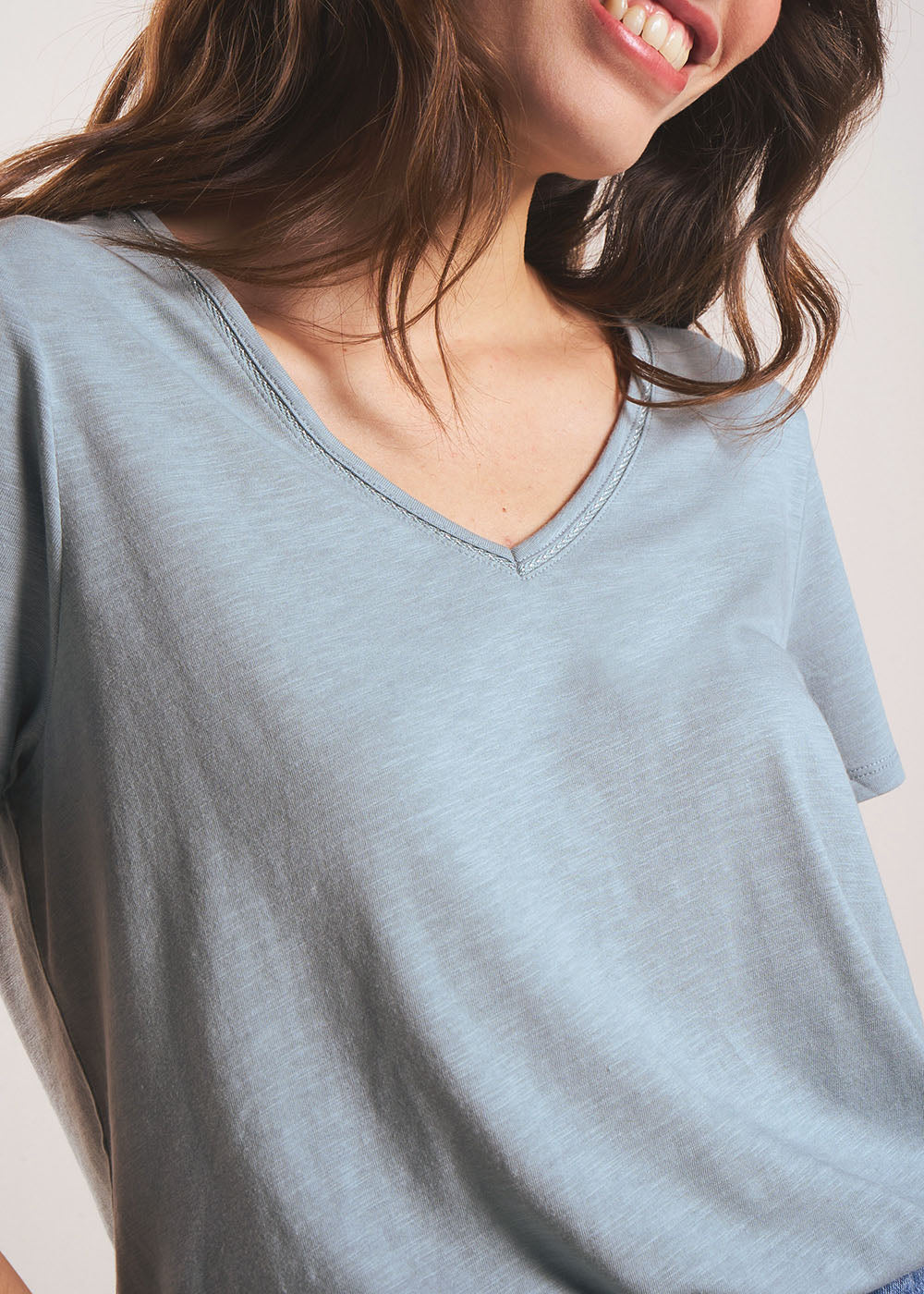 THEI V-neck T-shirt - 2 - Sud Express - Sud Express