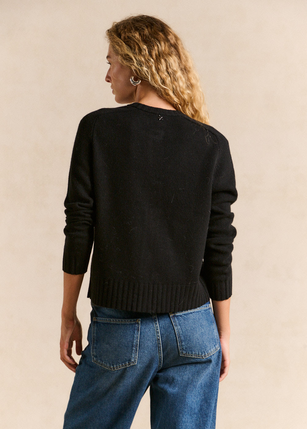 Round-neck wool cardigan - Sud Express - 3 - Sud Express