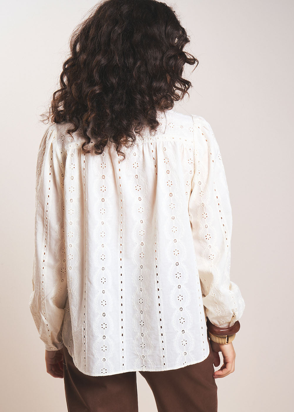 TORENZA Embroidered cotton blouse with tunisian collar - 3 - Sud Express - Sud Express