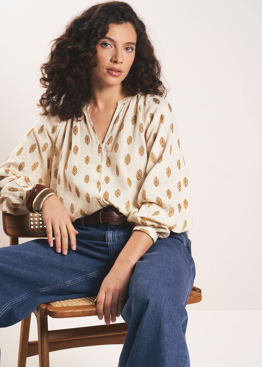 CEMILA Blouse with mandarin collar and gold embroidery - 1 - Sud Express - Sud Express