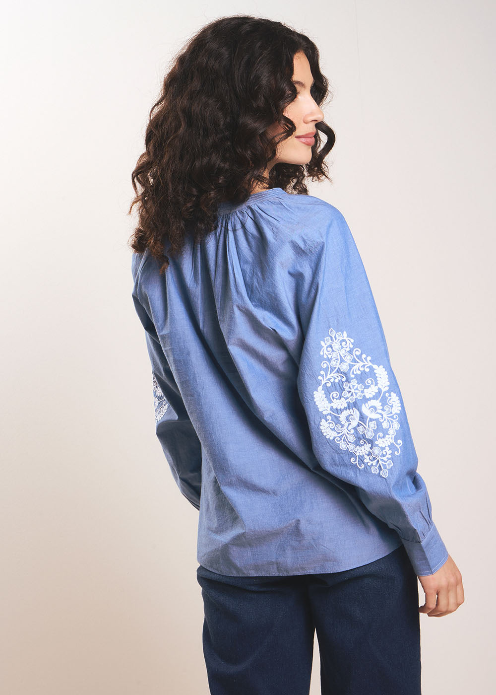 Embroidered chambray blouse with leg-of-mutton sleeves - Sud Express - 3 - Sud Express