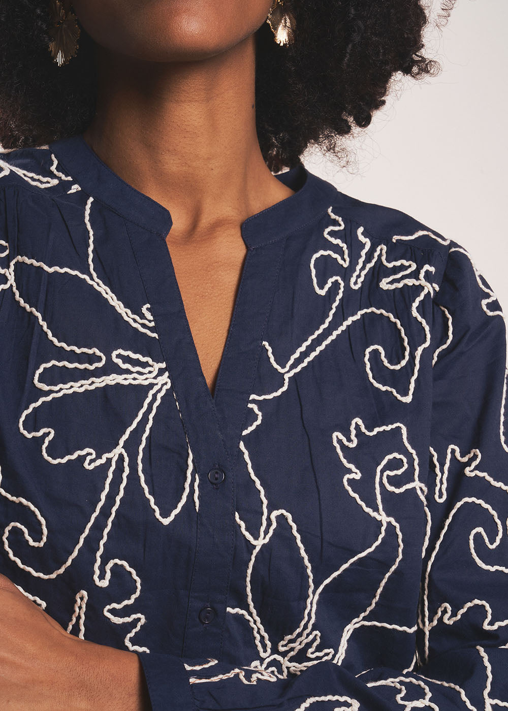 CAMARNIA Floral print shirt with Tunisian collar - 2 - Sud Express - Sud Express