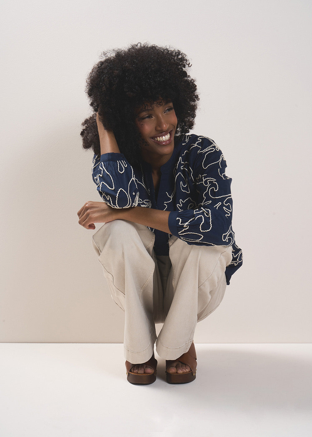 Floral print shirt with Tunisian collar - Sud Express - 6 - Sud Express