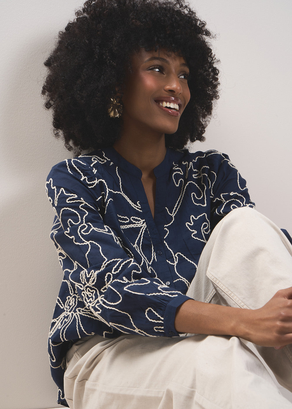 Floral print shirt with Tunisian collar - Sud Express - 7 - Sud Express