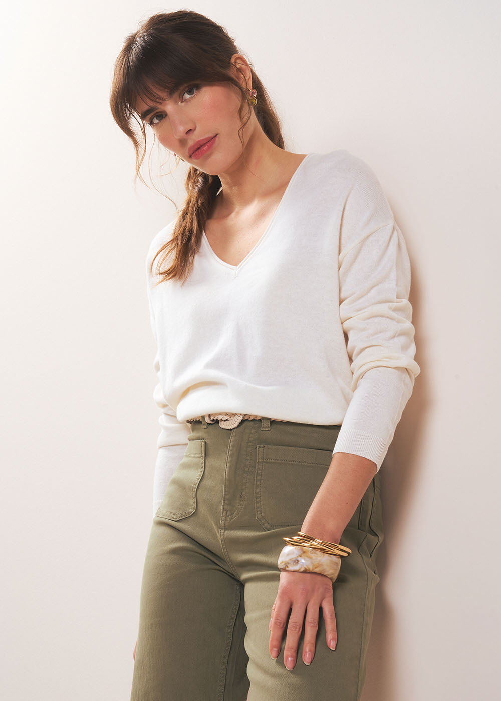 MARIANA Oversized fine knit V-neck jumper - 1 - Sud Express - Sud Express