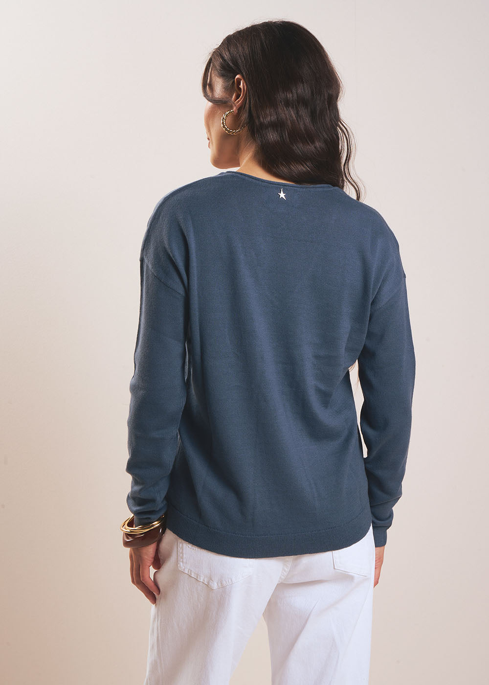 MARIANA Oversized fine knit V-neck jumper - 3 - Sud Express - Sud Express