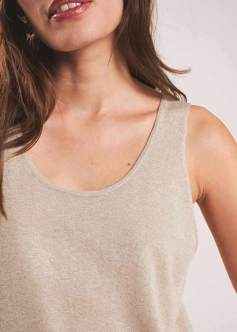 Tank top with a ballerina neckline - Sud Express - 2 - Sud Express
