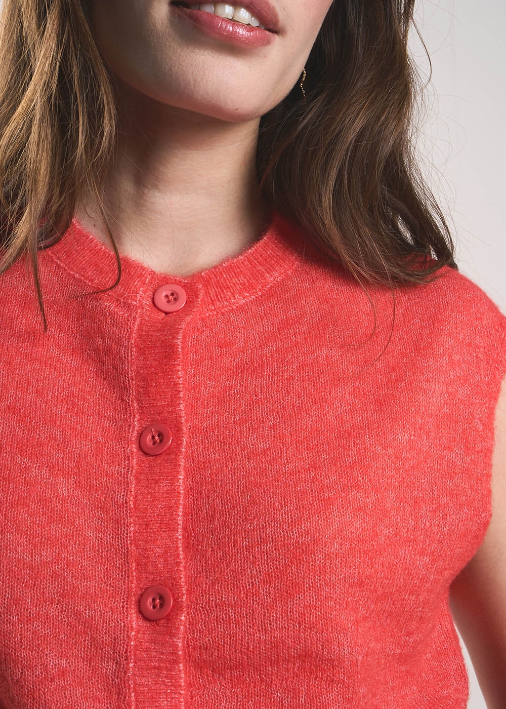 GILETTE Sleeveless cardigan with round neck - 2 - Sud Express - Sud Express