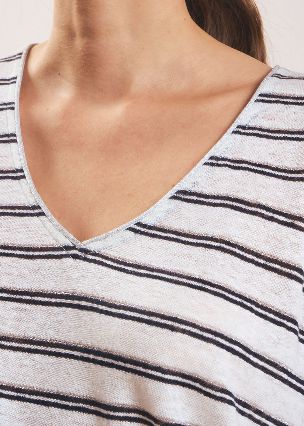 TANAIA Striped V-neck linen T-shirt - 2 - Sud Express - Sud Express