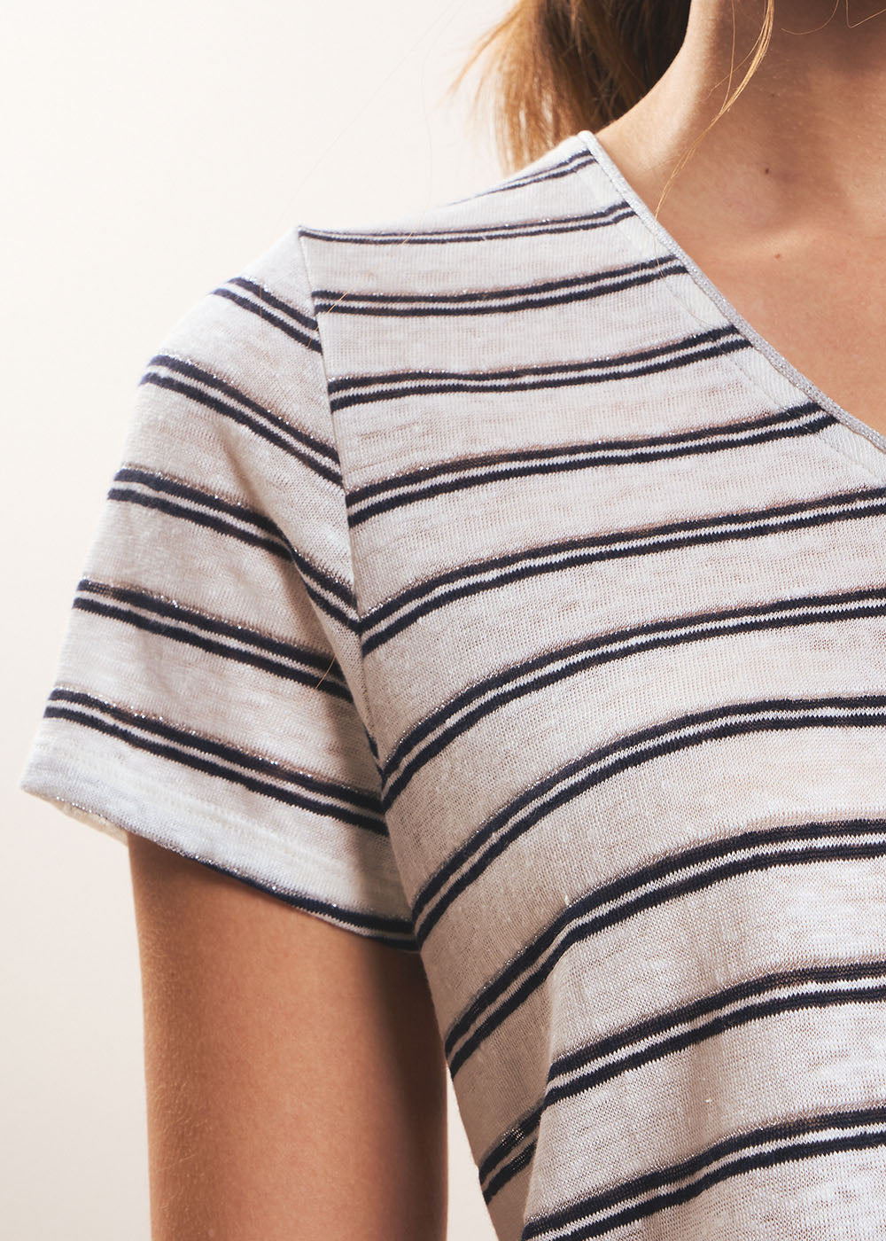 TANAIA Striped V-neck linen T-shirt - 4 - Sud Express - Sud Express