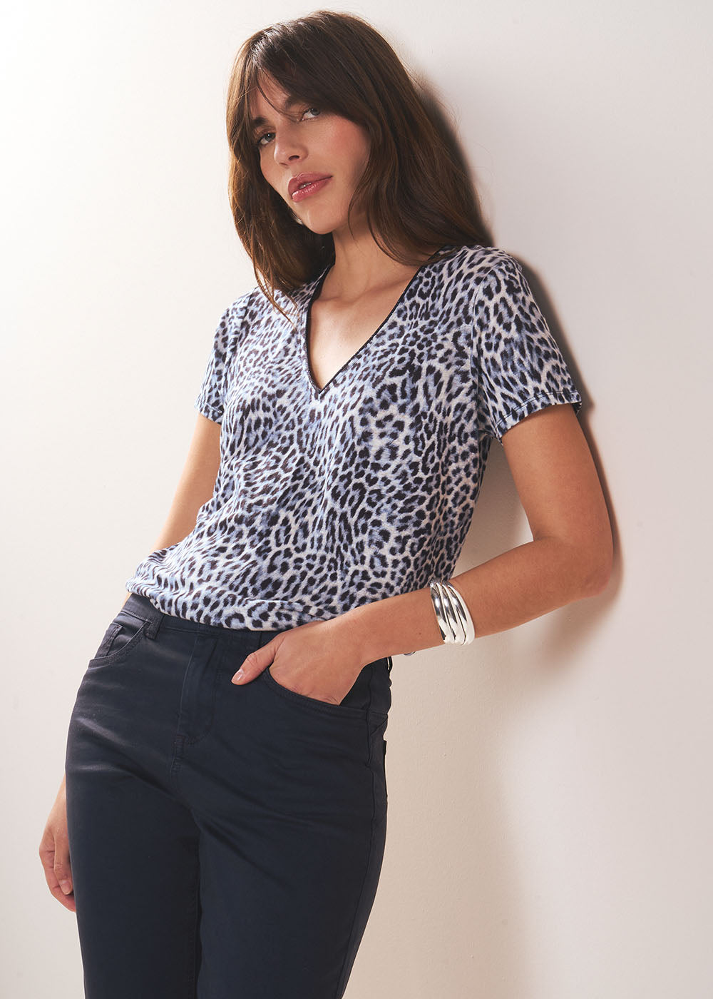 TOPHIE Panther print linen V-neck T-shirt - 1 - Sud Express - Sud Express