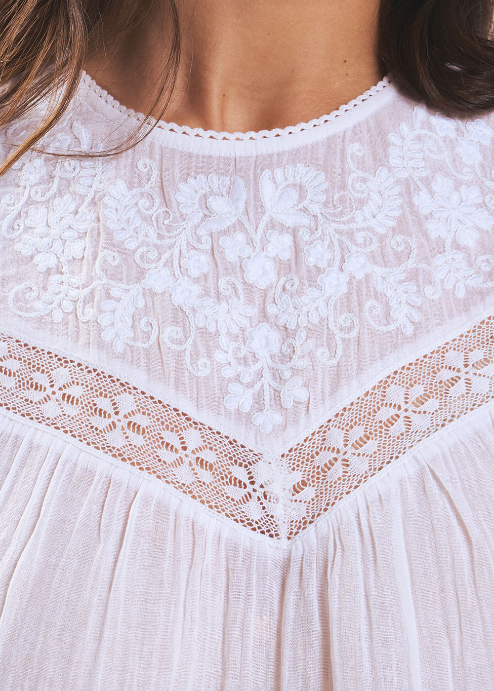 TOLIVIE  Cotton gauze top with macramé details - 2 - Sud Express - Sud Express