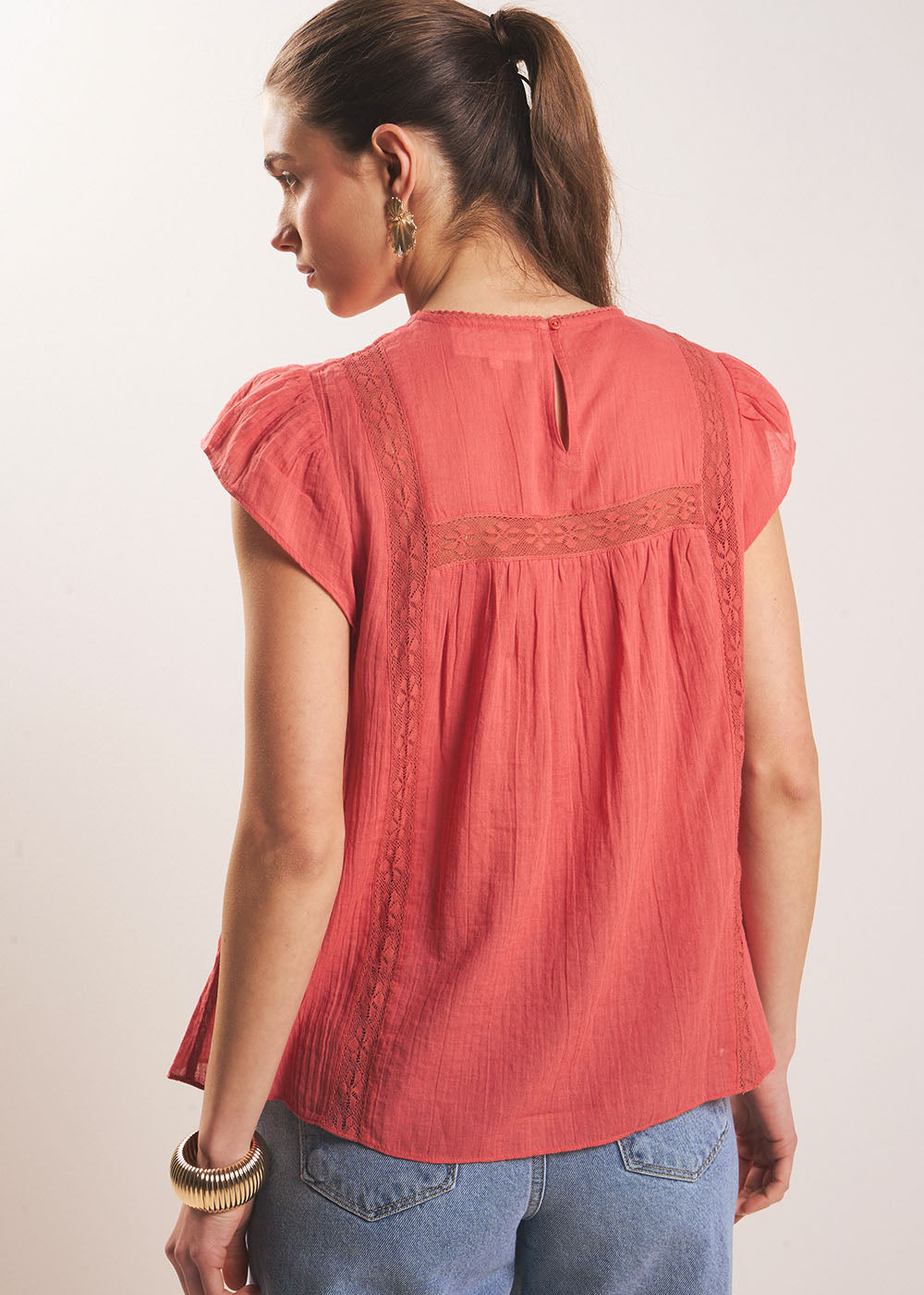 TOLIVIE  Cotton gauze top with macramé details - 3 - Sud Express - Sud Express