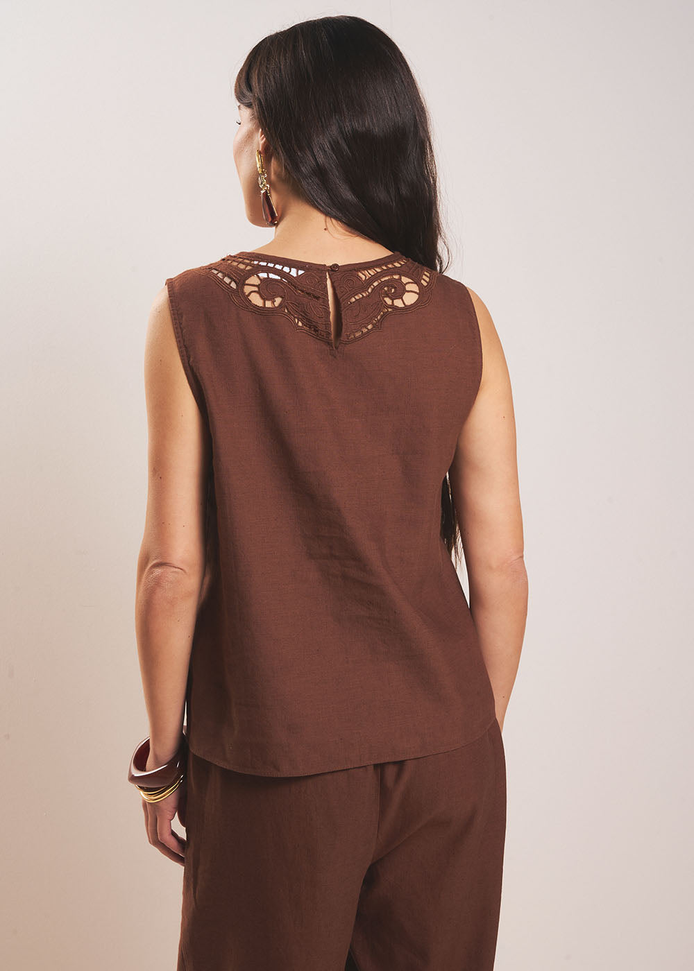 TOBALINE Embroidered sleeveless top - 4 - Sud Express - Sud Express