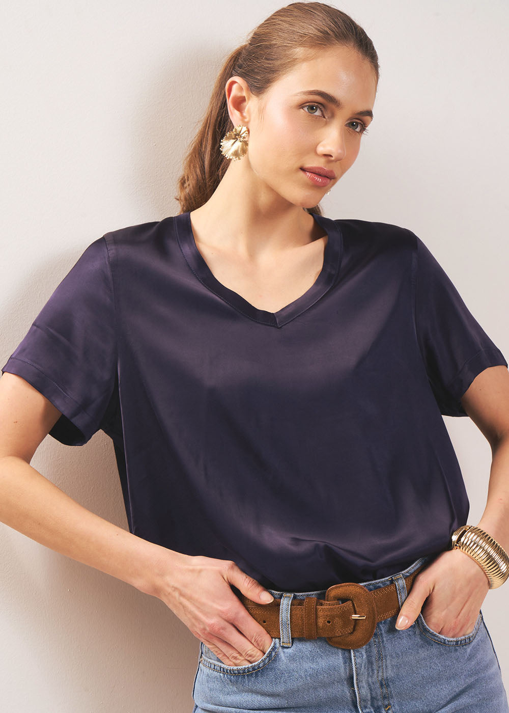 TELCIA Satin V-neck T-shirt - 1 - Sud Express - Sud Express