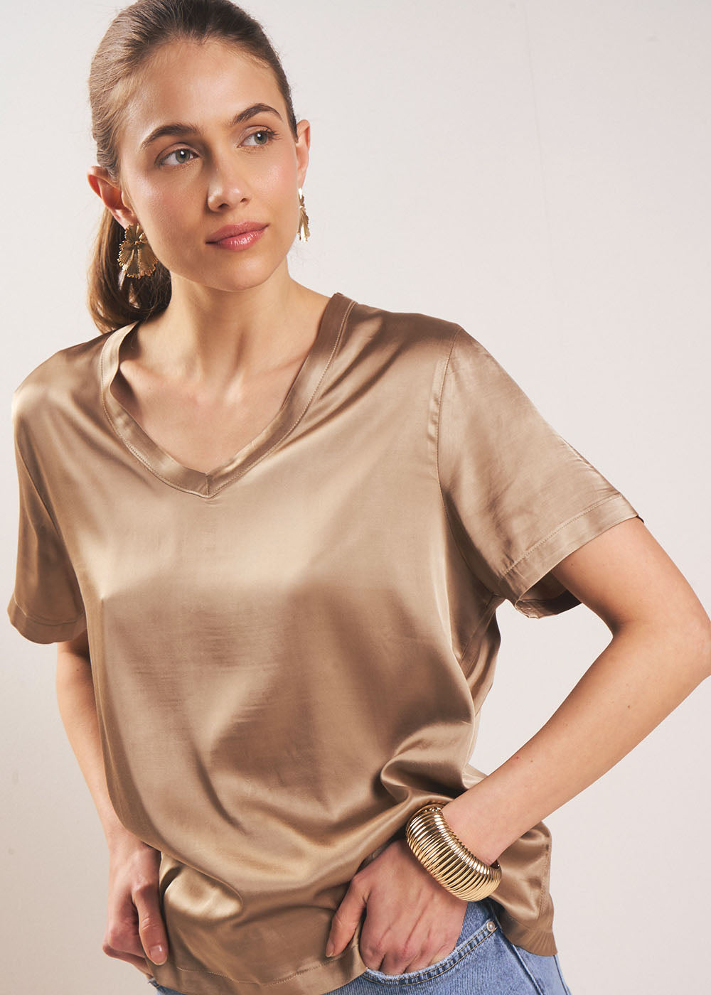 TELCIA Satin V-neck T-shirt - 1 - Sud Express - Sud Express