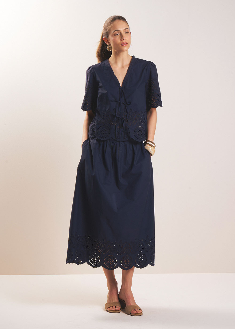 JILIANA English-style embroidered midi skirt - 1 - Sud Express - Sud Express