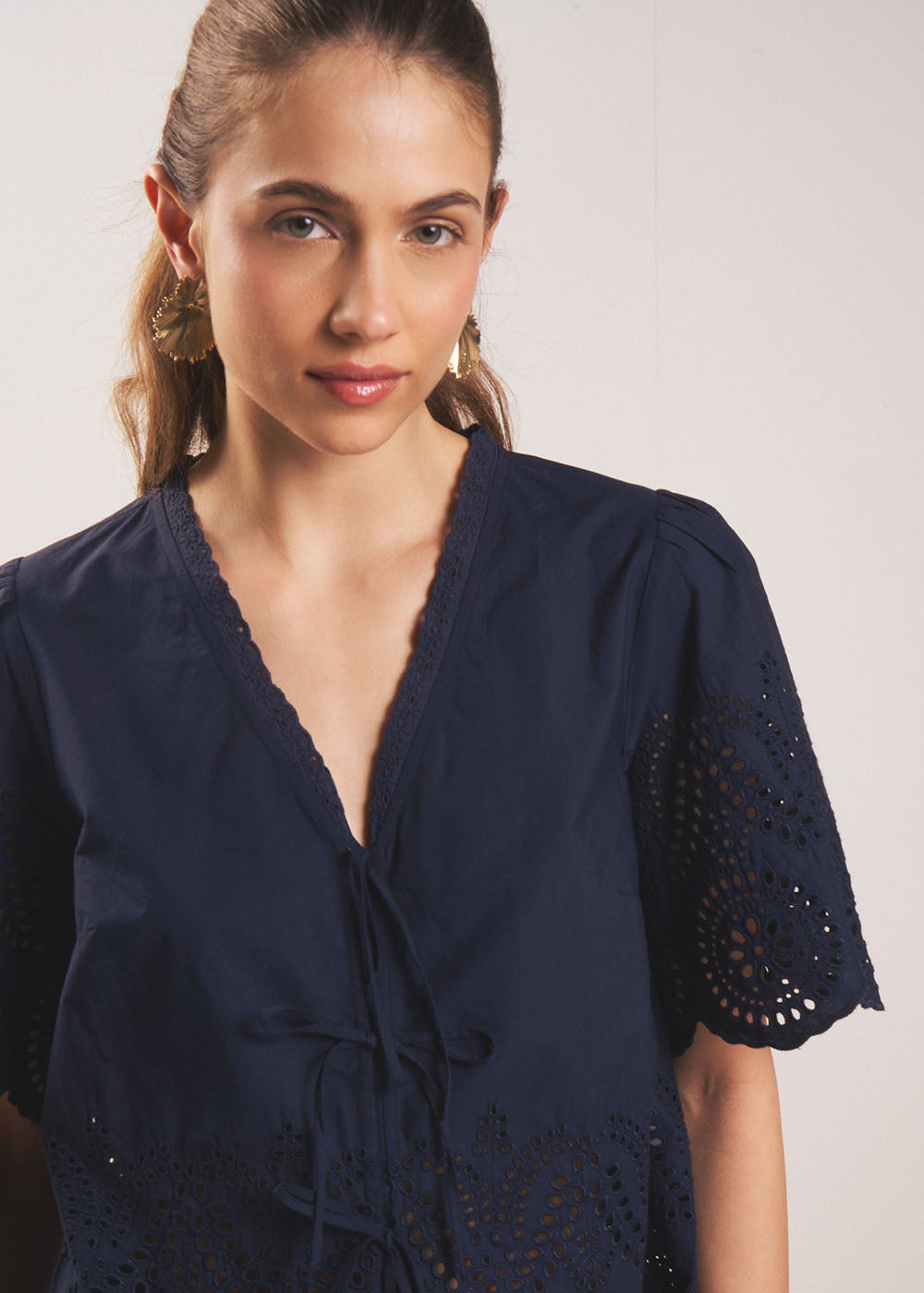 TILIANA Top with English embroidery - 2 - Sud Express - Sud Express