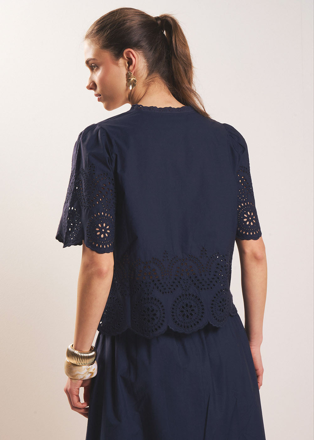 TILIANA Top with English embroidery - 3 - Sud Express - Sud Express