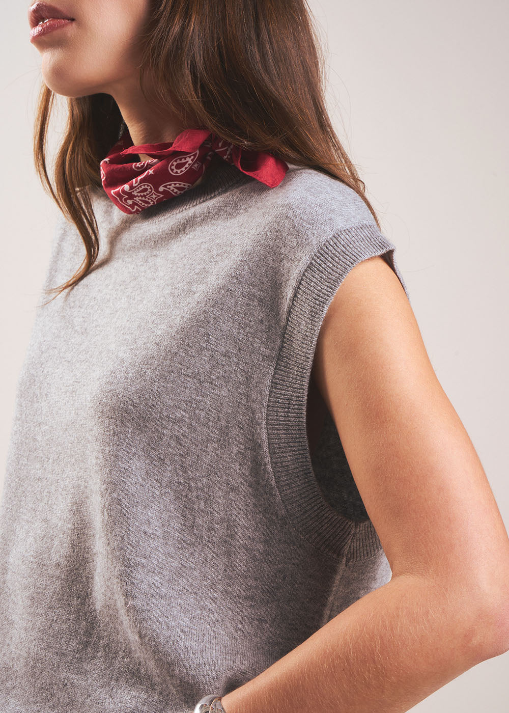Sleeveless cashmere jumper - Sud Express - 4 - Sud Express