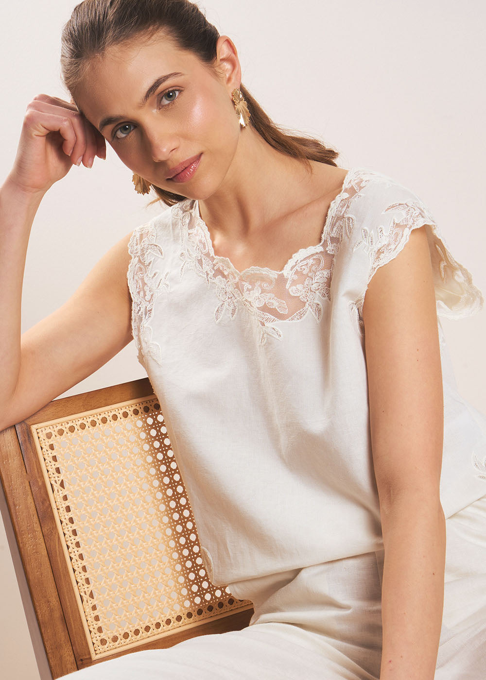 TASTEPH Lace insert top - 1 - Sud Express - Sud Express