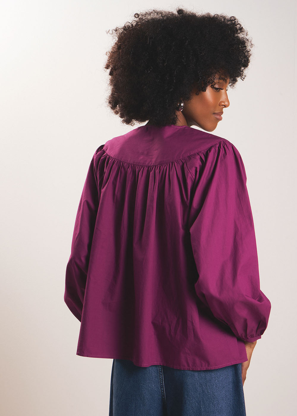 CALIK Loose-fitting blouse with floral embroidery and puff sleeves - 3 - Sud Express - Sud Express